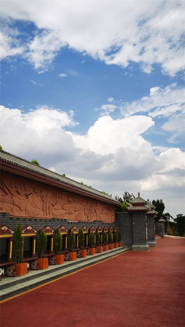 閻良漢皇樹葬墓園如何成為“昔日皇家陵園，今朝百姓福地”的理想歸宿地？