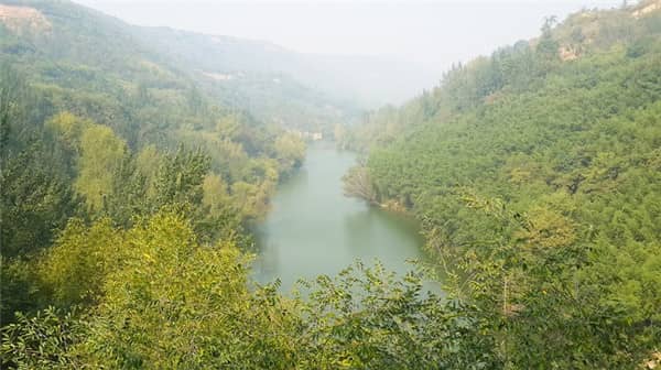 西安東郊?jí)坳?yáng)山墓園位置指南及環(huán)境介紹