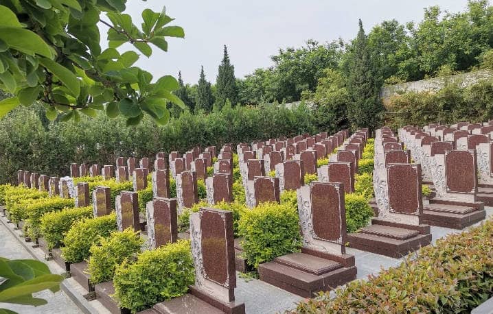 西安棗園山墓園在歷史文化方面有哪些獨特之處？