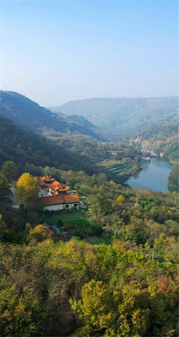 閻良荊山公益墓園怎么樣